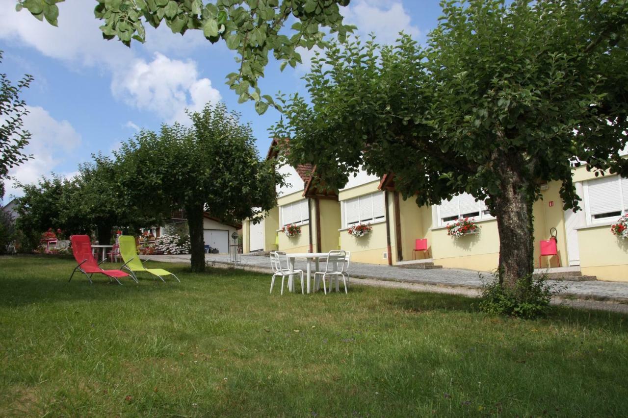 Hotel Restaurant A L'Etoile Merkwiller-Pechelbronn Exteriör bild